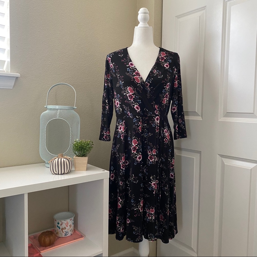 Torrid Black Floral Print Faux Wrap Dress, Size 00, Women's Size 10